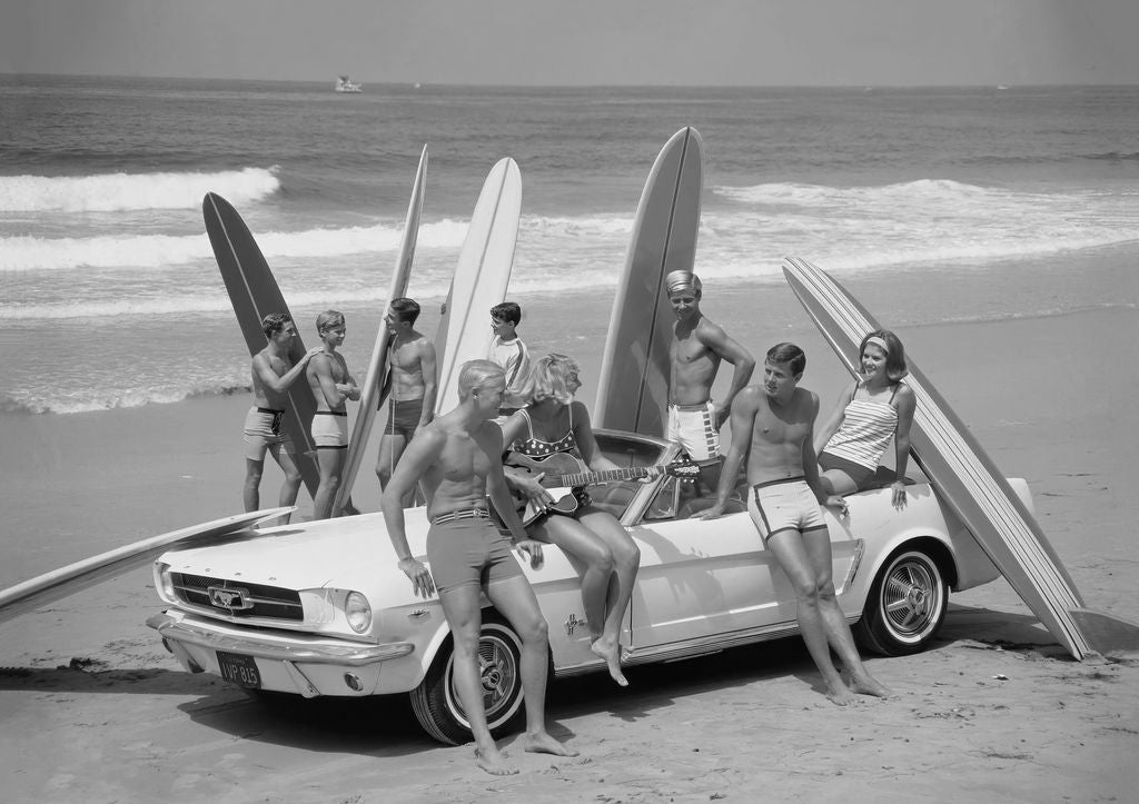 Vintage surfers black and white print - frame