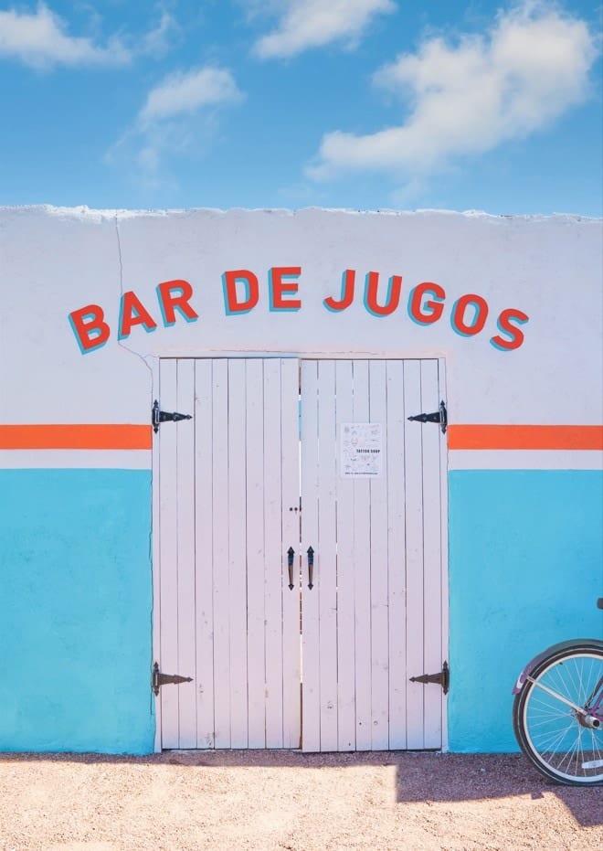 Juice Bar In Marfa By Tom Windeknecht