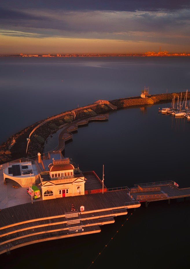 St Kilda Pier, Melbourne by L10