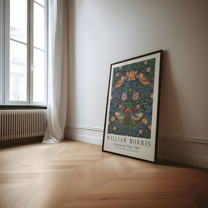 Strawberry Thief by William Morris 1883,diningroom,timber border